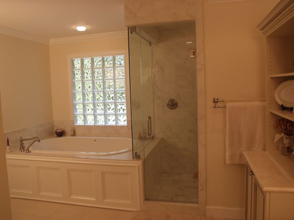 Buckhead Tub Surround & Walk-In Shower