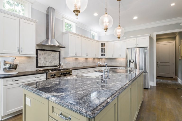 Granite Countertop Care: Sealing, Cleaning & Long-Term Maintenance